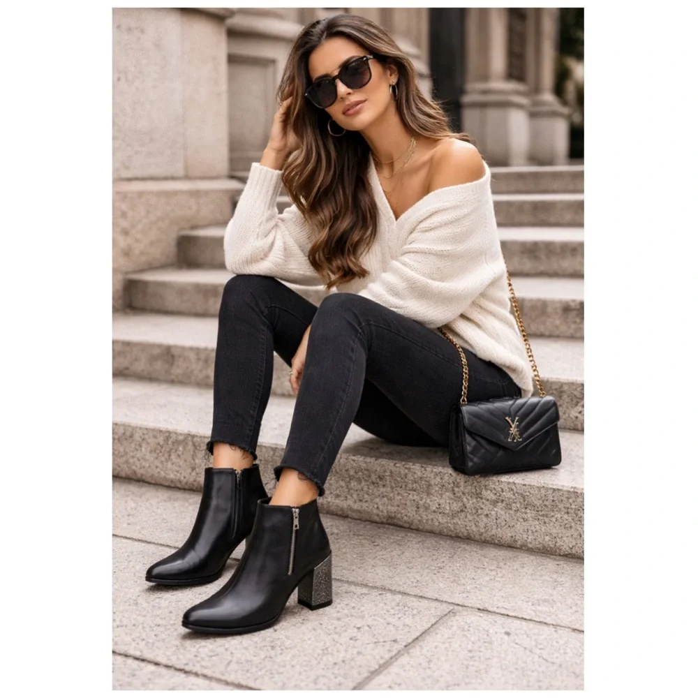 Donald J Pliner Coralie Black Leather Ankle Boot Block Heel Size 6.5